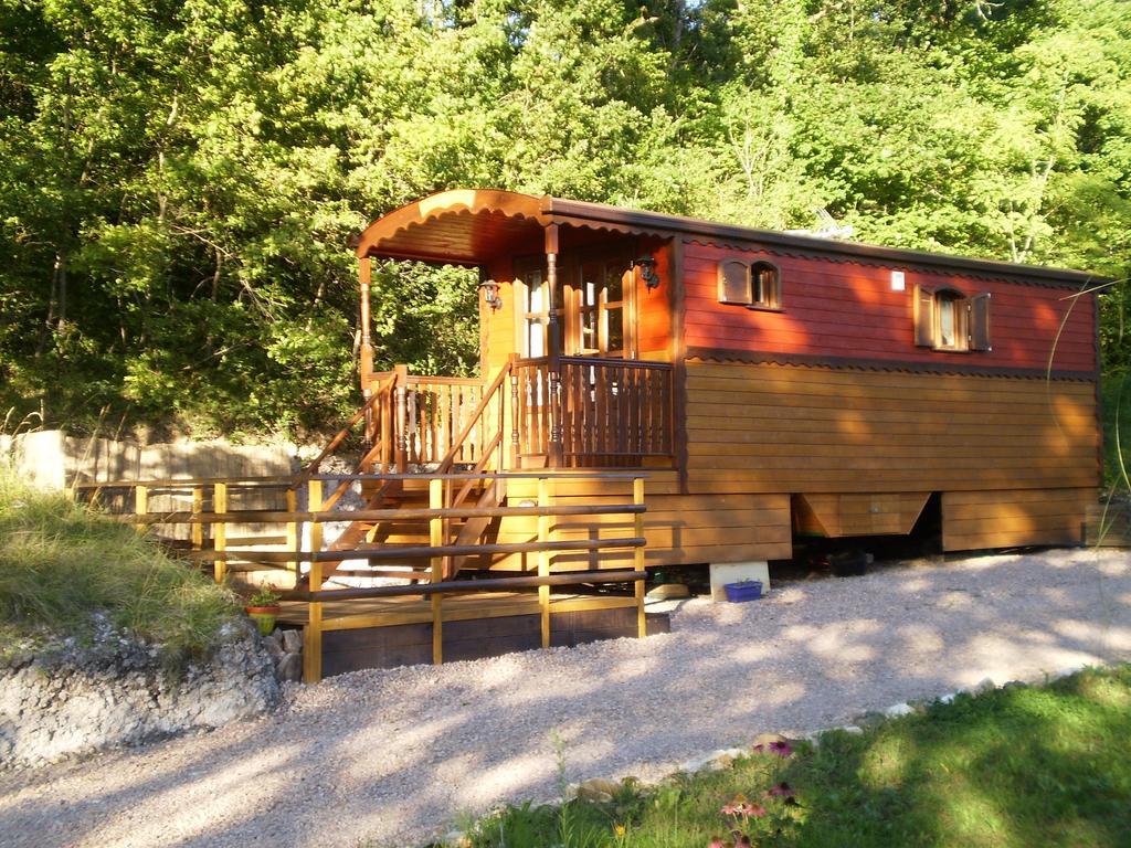 Les Roziers - Roulotte Bed & Breakfast Bagnac Rom bilde