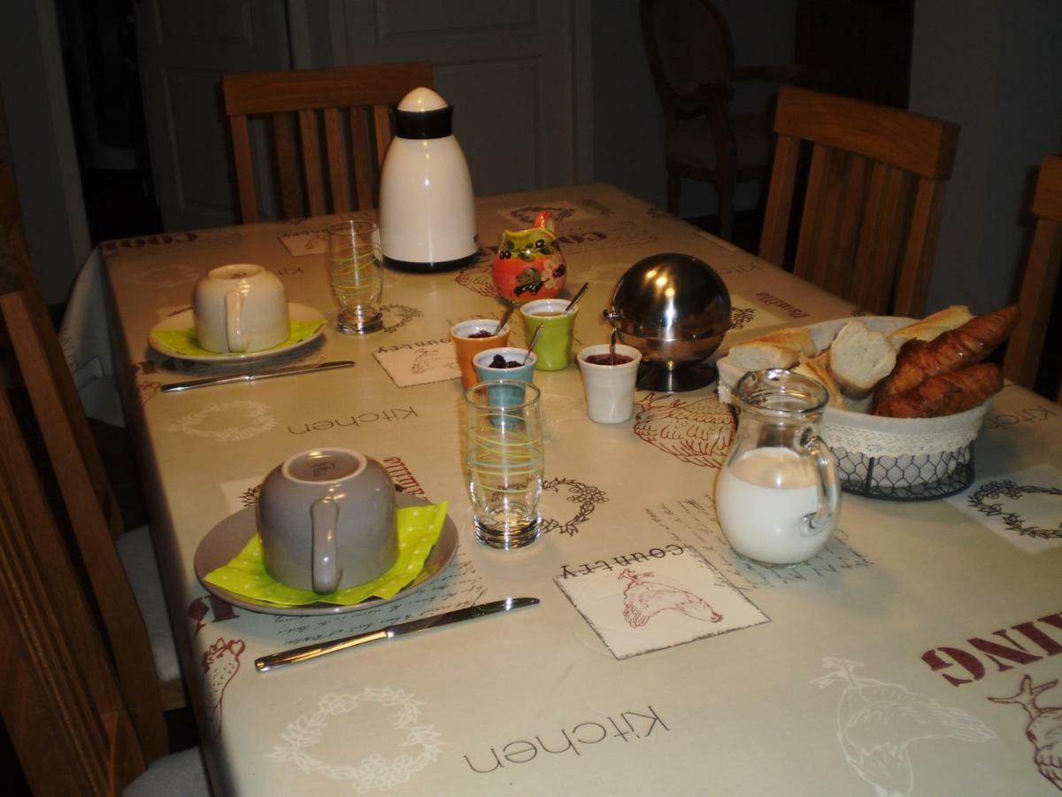 Les Roziers - Roulotte Bed & Breakfast Bagnac Eksteriør bilde
